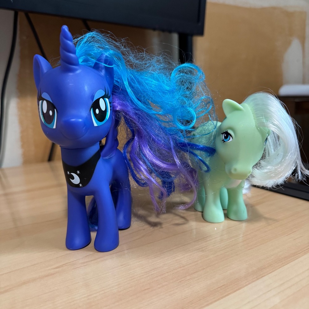 My Little Pony Princess Luna and Minty Figure Lot Hasbro Bridge Direct - Picture 2 of 7